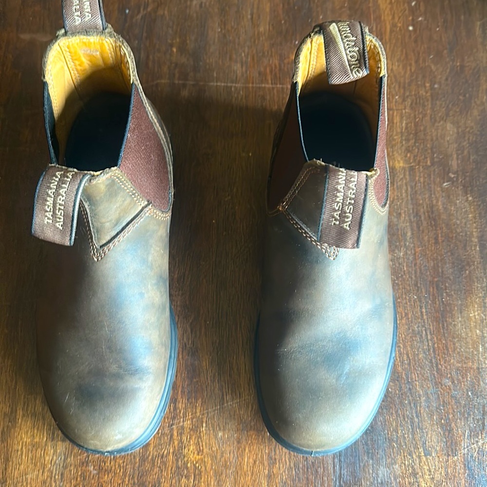 Blundstone Chelsea boots